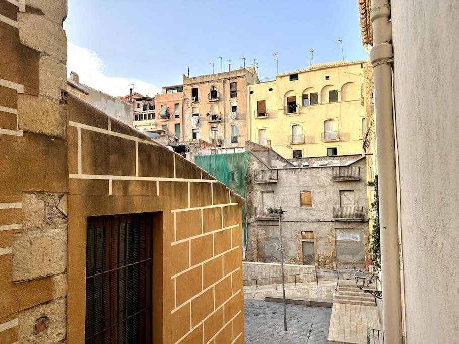 Little Horse Apartments 2 Tarragona Bagian luar foto